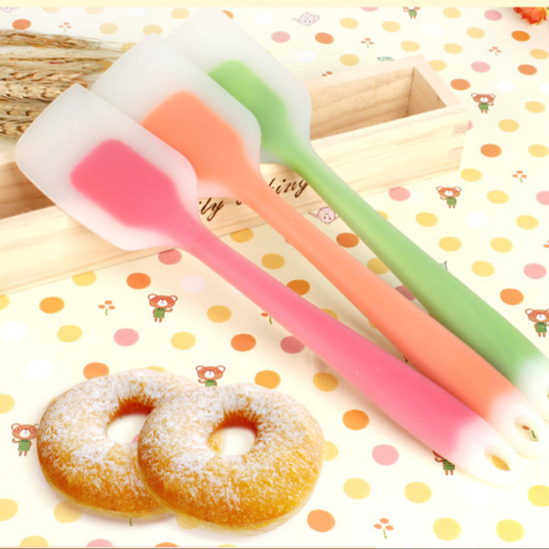 Eco-friendly BPA Free Multifunction Baking Tools Silicone Grill Cake Scraper Spatula